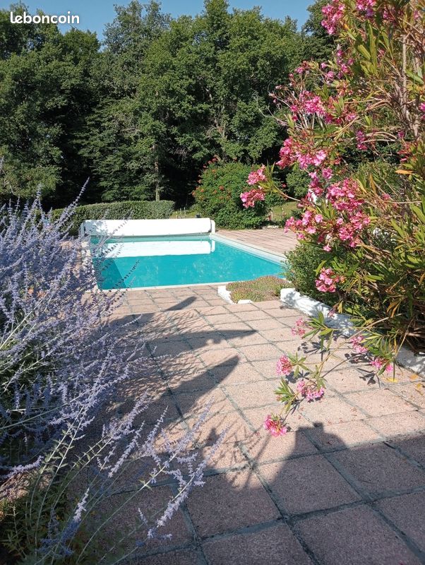 Maison 6 pièces 185 m² · à Coutras · 185 m² · 465 000 €
