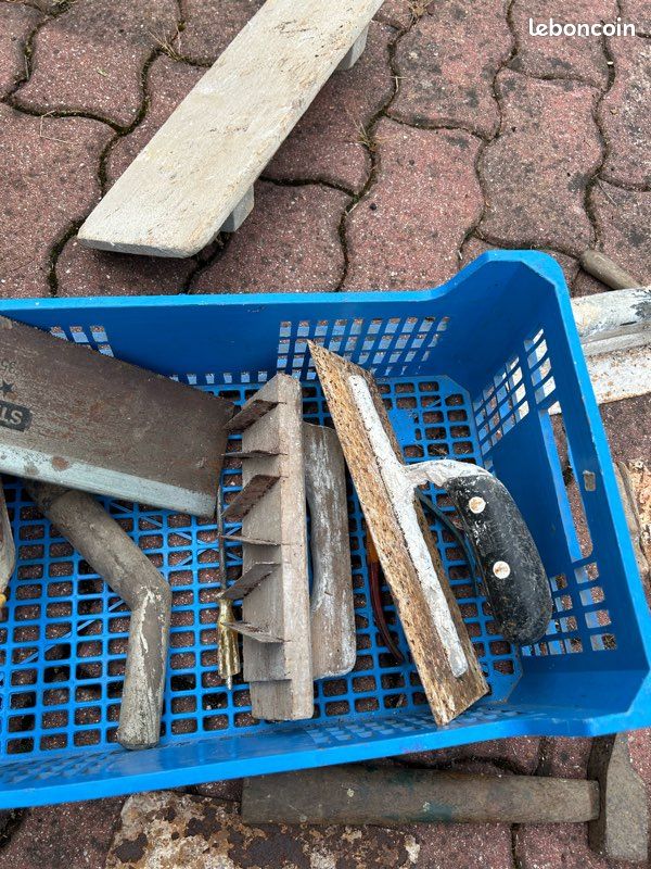 Caisse vieux outils (image 2)