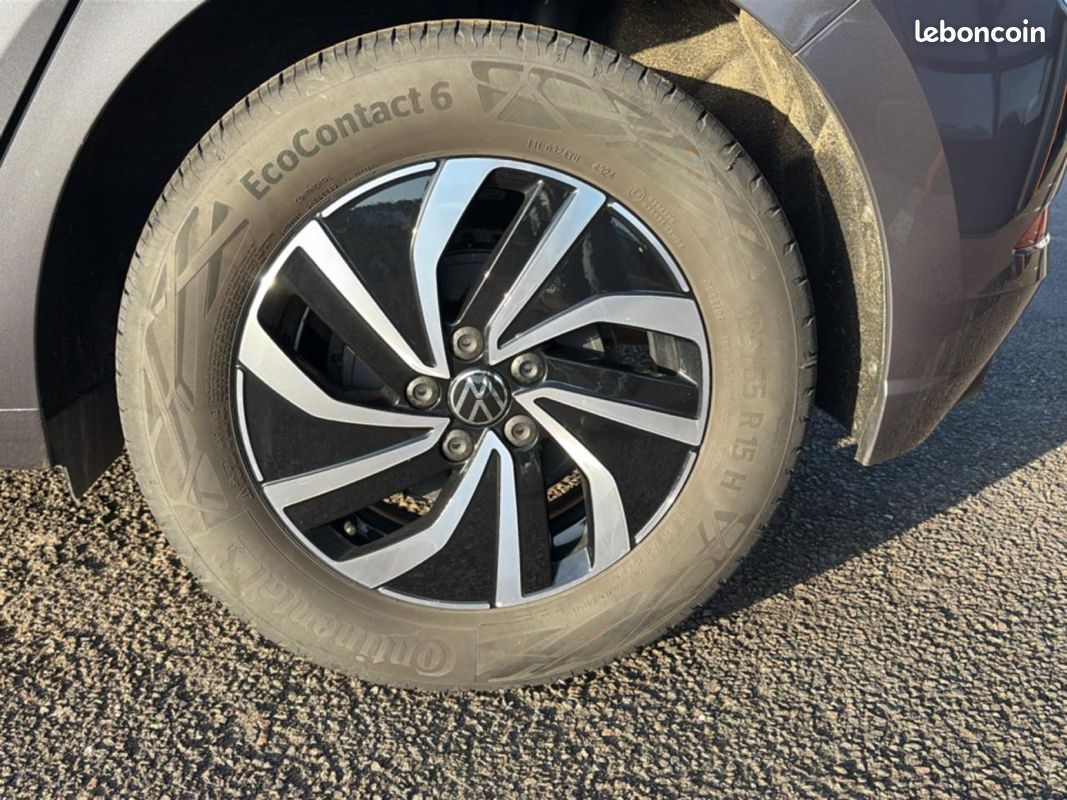 VOLKSWAGEN POLO 1.0 tsi 95 vw edition (image 33)