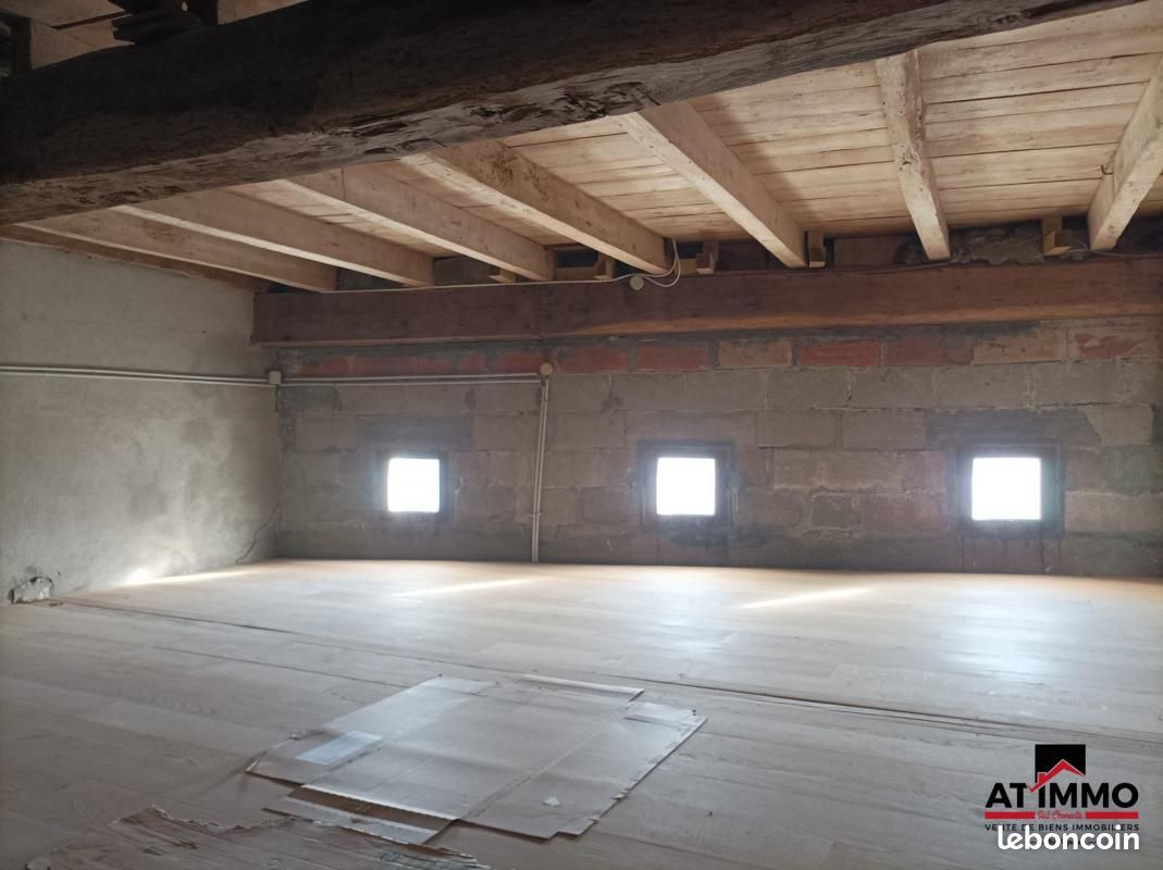Maison de village 2 pièces 61 m² - Aubeterre-sur-Dronne 16390 (image principale 8)