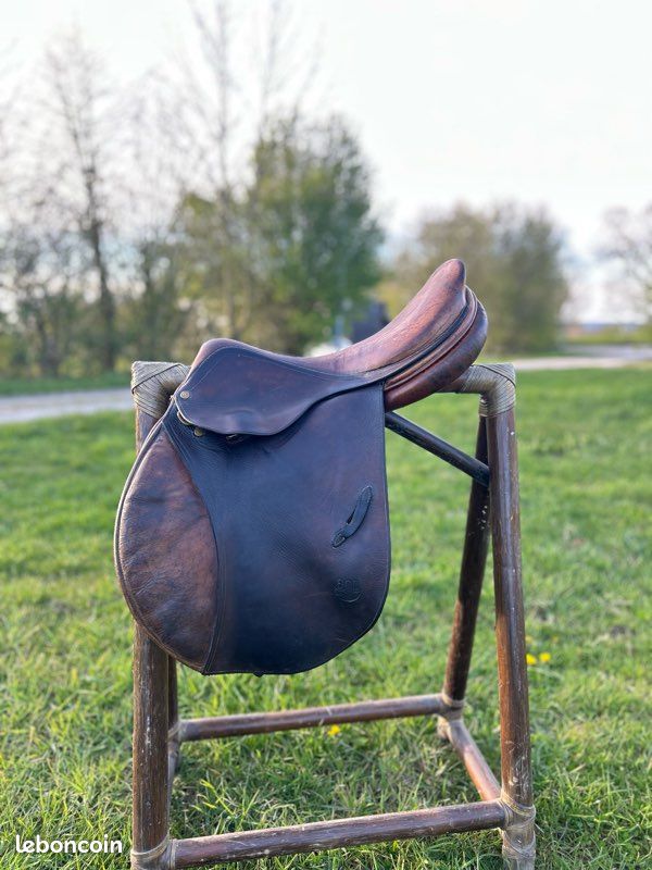 Selle De Saut Bruno Del Grange 17'1/2 - Contact étroit - Marron - Occasion