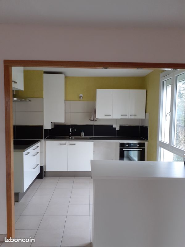 Appartement 3 pièces 80 m² · à Blagnac · 80 m² · 950 €