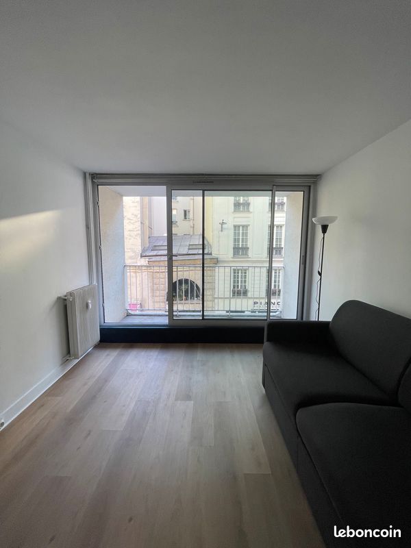 Appartement 1 pièce 18 m² · à Paris · 17,8 m² · 840 €/mois