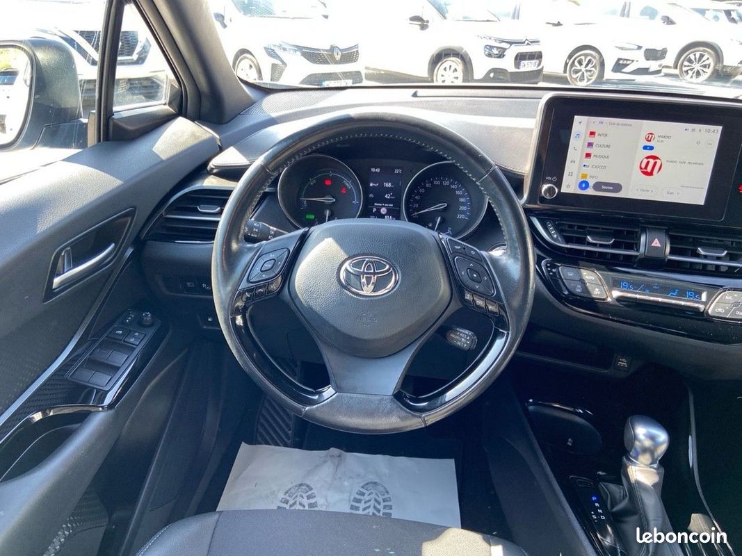 Toyota C-HR 2.0 HYBRID 184 EDITION ATTELAGE (image 24)