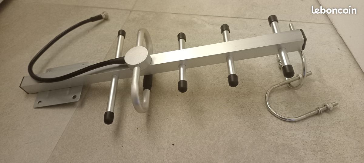 Antenne Yagi 824 à 960Mhz NB IOT Lora (image 1)