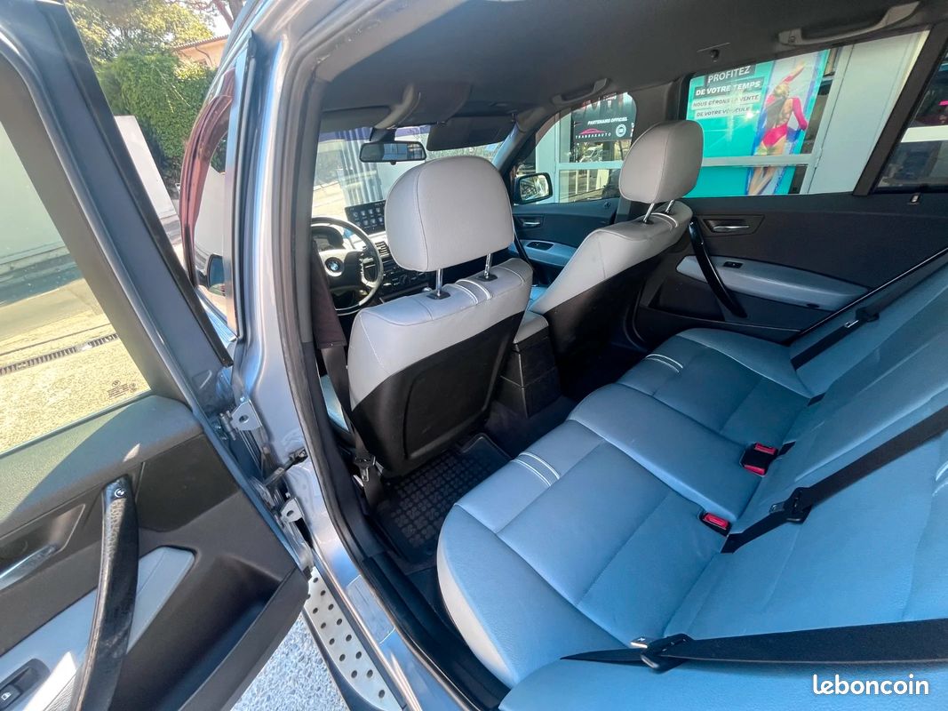 BMW X3 X3 3.0d 204 ch Confort / Moteur M57 / Attelage / CarPlay / Barre de toit / (image 31)