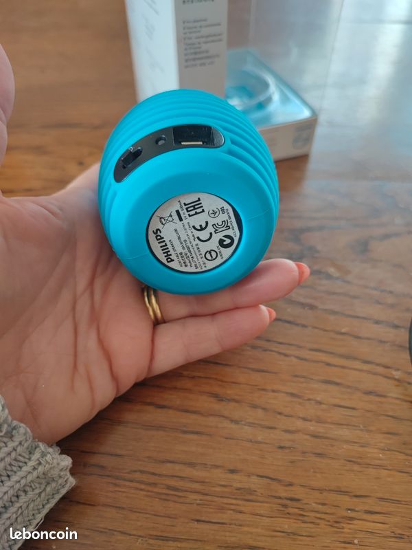 Mini speaker (enceinte)bleu et noir (image 4)