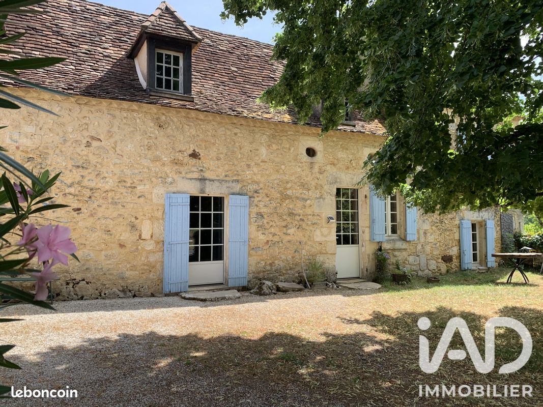 Maison 6 pièces 150 m² · à Queyssac · 150 m² · 290 000 €