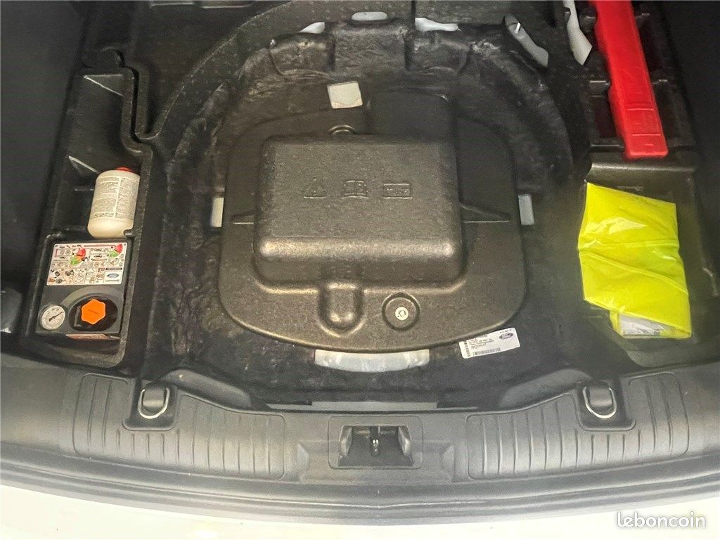 Ford Kuga III 2.5 DURATEC 190 CH FLEXIFUEL FHEV E85 POWERSHIFT ST-Line X (image 30)