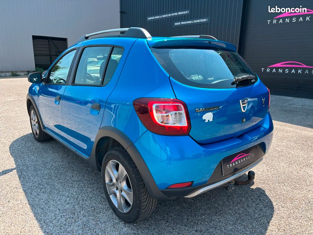 DACIA SANDERO 1.5 dCi 90 E6 Urban Stepway - DISTRIBUTION NEUVE (image 11)