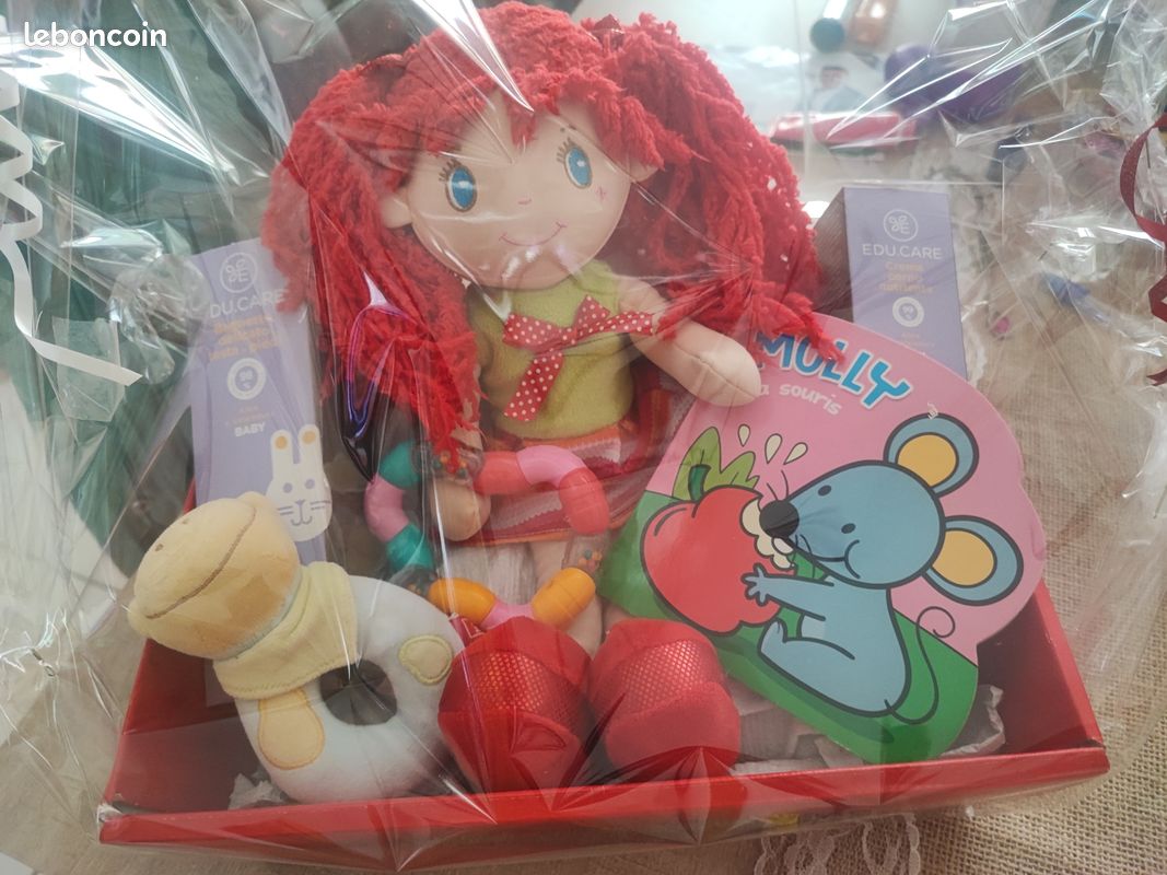 Panier pour bébé fille (image 1)