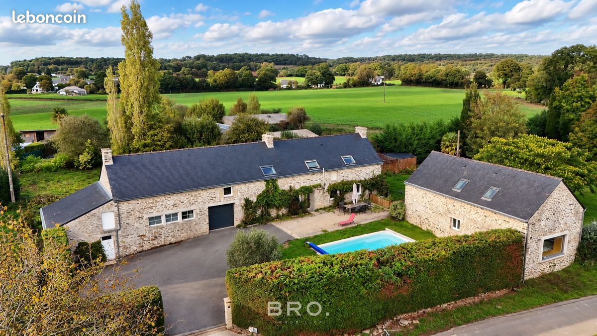 Maison 9 pièces 277 m² · à Locmaria-Grand-Champ · 277 m² · 676 000 €