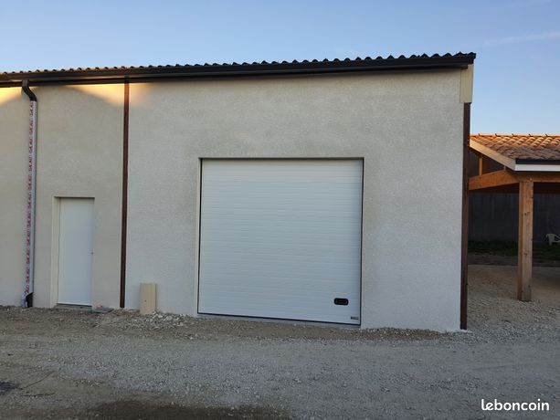 Garage / Hangar