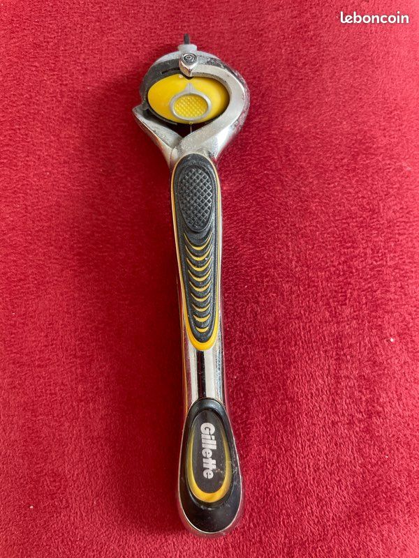 Rasoir GILLETTE (image 1)