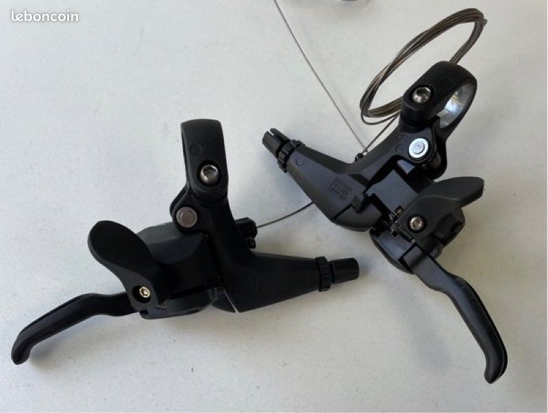 Commandes de Vistesse Vélo / Frein Shimano Deore Dx ST-M071 7x3 Vtt