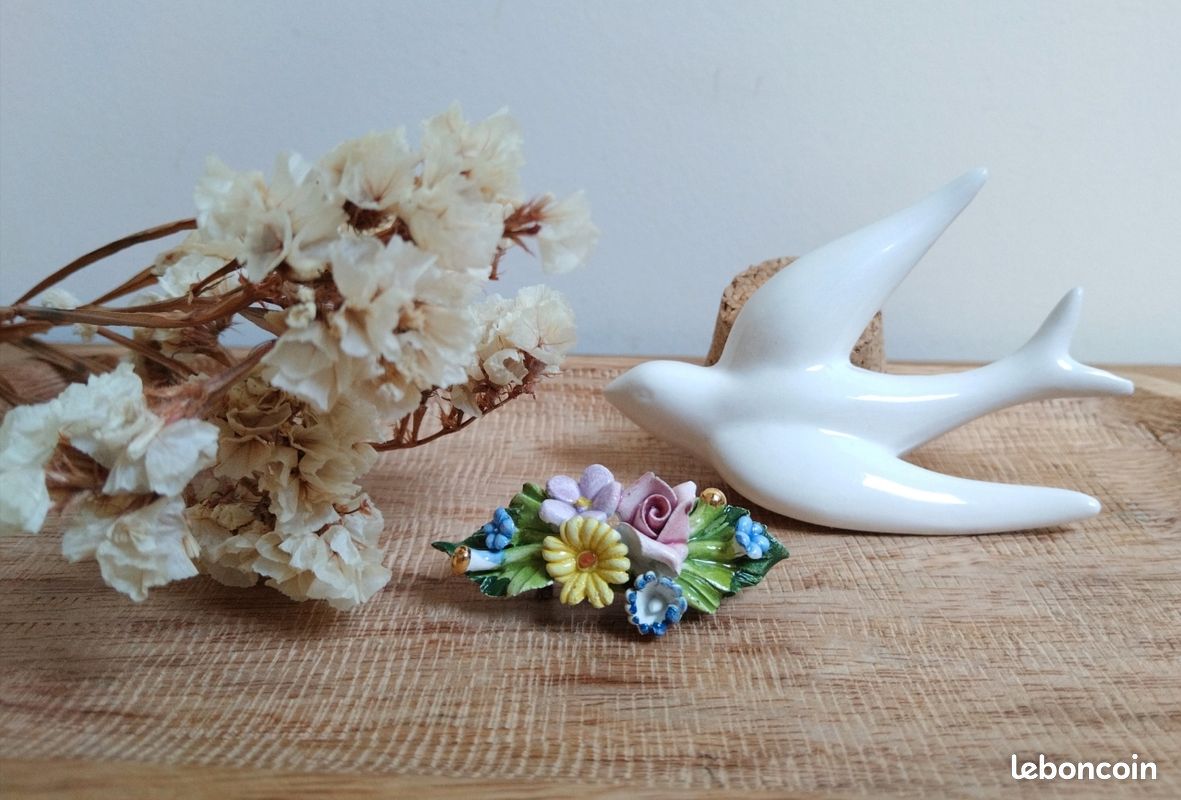 Jolie Broche Fleurie Verte Et Blanche - Sans Marque - Neuf Sans Boîte - Accessoire Chic