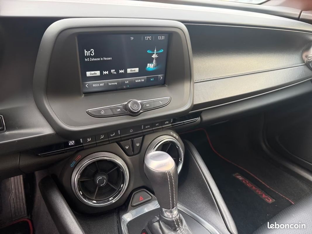 CHEVROLET Camaro 3.6 V6 ZL1 & RS Style 340 ch – Toit ouvrant – CarPlay – Échappement sport (image 9)