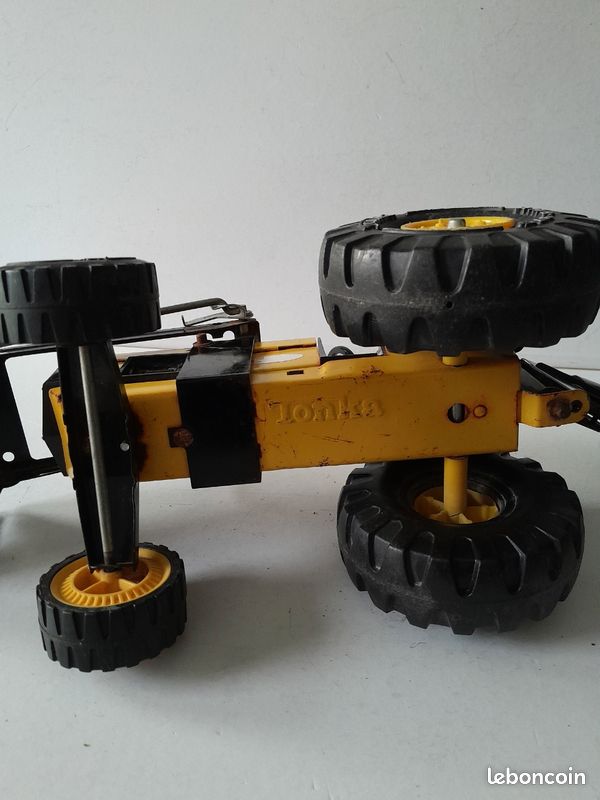 Lot De Véhicules Tonka Vintage - Camion Poubelle, Buggy, Grue, élévateur, Tracto-pelle - Occasion