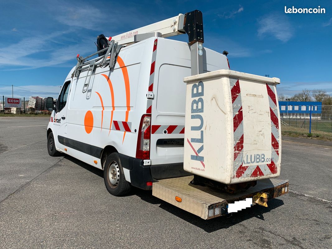 Toutes pieces RENAULT MASTER III 2.3 DCI 135 cv Nacelle élévatrice KLUBB 32 ANNEE 2019 LIVRAISON POSSIBLE dans toute la France (image 2)