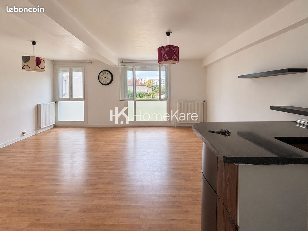 Appartement 3 pièces 82 m² · à Blagnac · 82 m² · 210 000 €