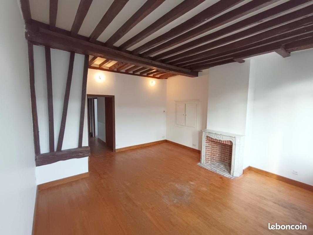 Appartement 3 pièces 68 m² · à Amiens · 68 m² · 895 €