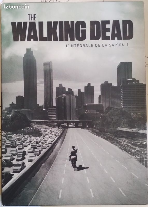 DVD The Walking Dead - L'intégrale de la Saison 1 (image 1)