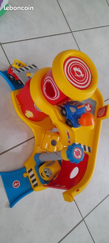 Garage voitures pour bébé (image 2)