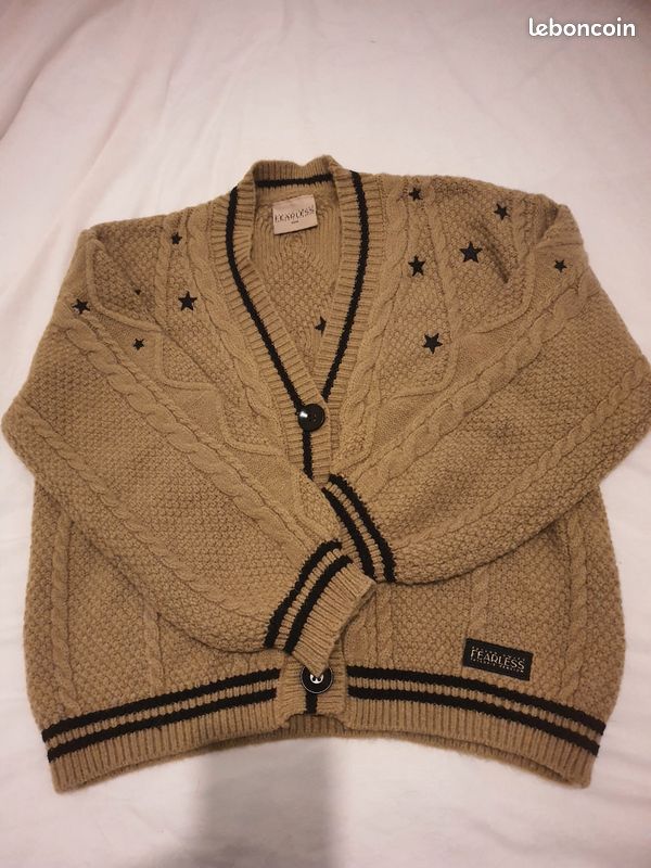Cardigan Taylor Swift Avec Ornement - Collection 2020, Neuf, édition épuisée
