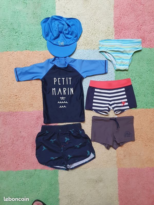 Lot maillots de bain tee-shirt casquette garçon- ans - Main Image
