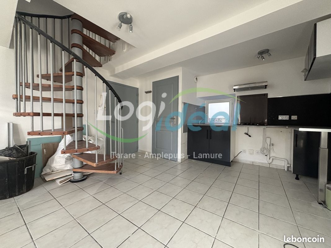 Appartement 3 pièces 38 m² · à Saint-Clément-sur-Valsonne · 38 m² · 410 €/mois