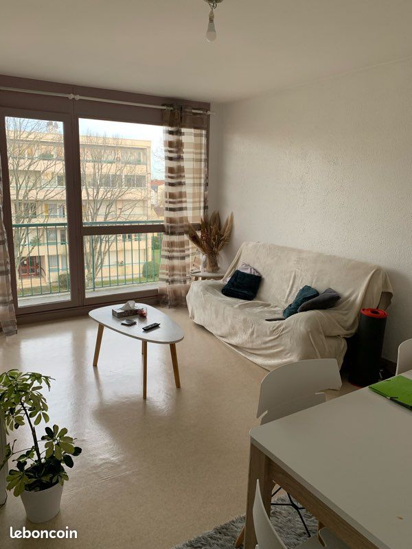 Appartement 3 pièces 66 m² · à Poitiers · 66 m² · 850 €