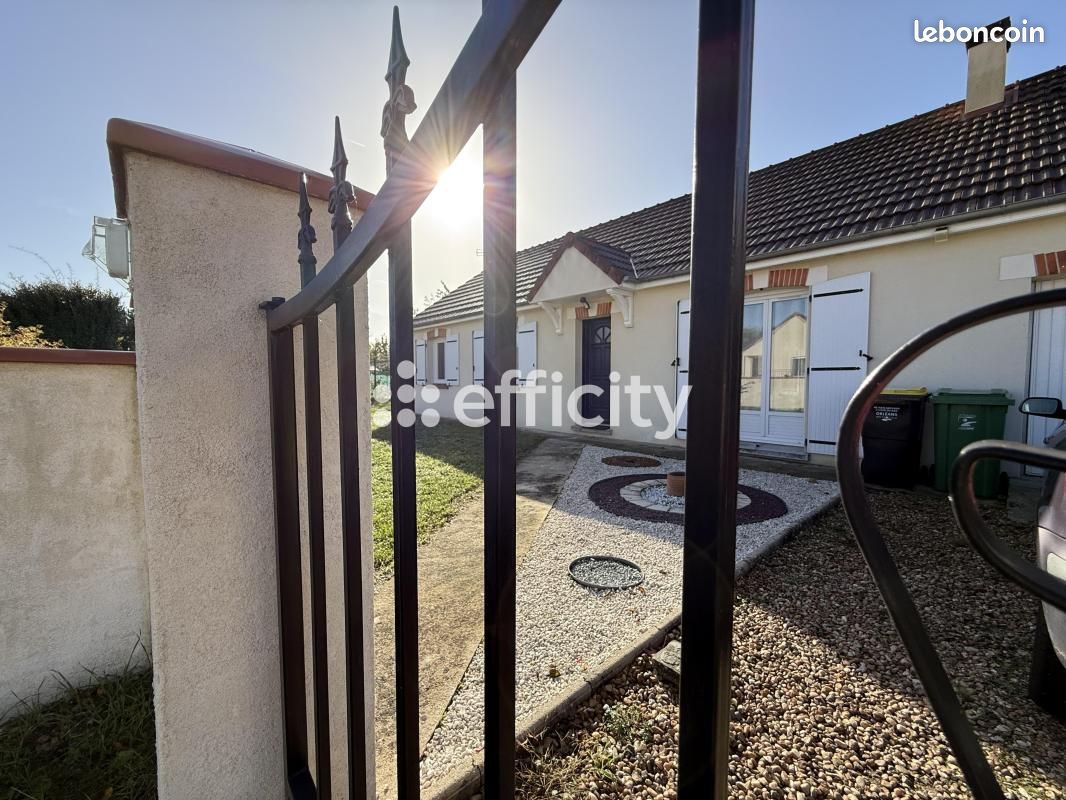 Maison 5 pièces 104 m² · à Saint-Jean-de-la-Ruelle · 104 m² · 252 000 €
