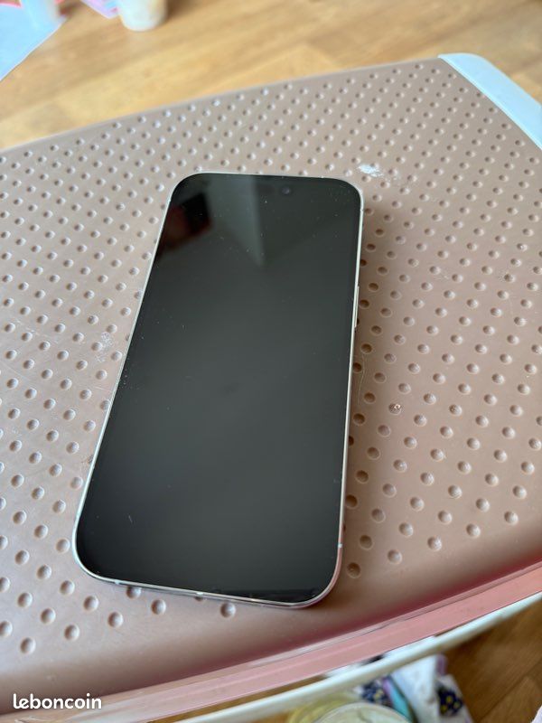 IPhone 14 Pro 128 Go - Bon état + Coque offerte (image 16)