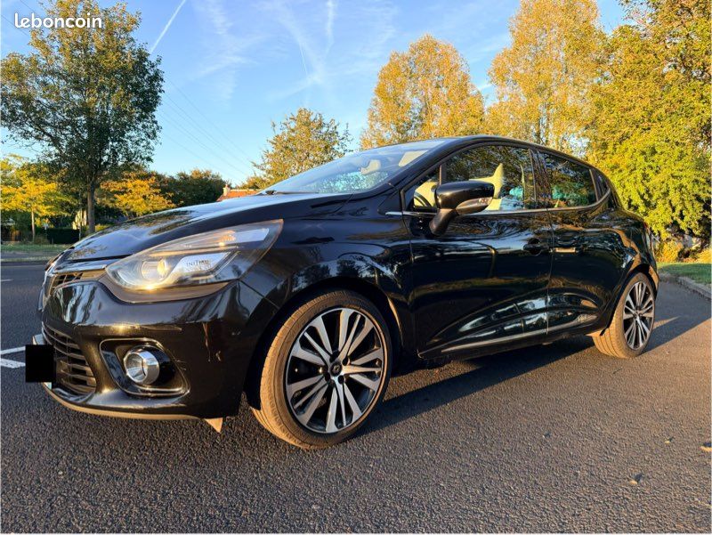 Renault Clio 4 Initiale Paris 120cv BVA faible km (image 1)