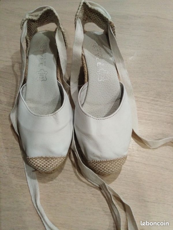 Chaussures compensées (image 1)