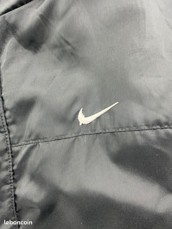 V071 Veste Nike The Athletic Dept noire – vintage – taille M (image 5)