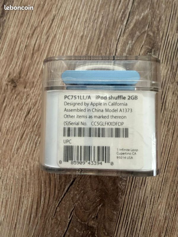 IPod Shuffle ORANGE 2Gb NEUF (ouvert) en boîte avec ses