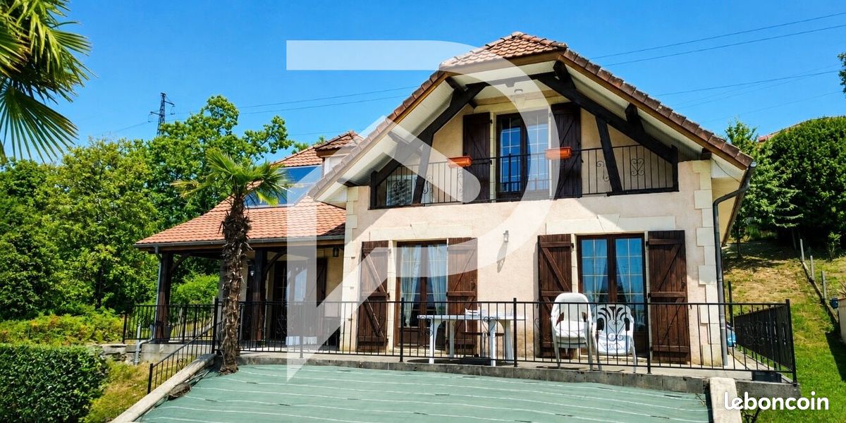 Maison 7 pièces 140 m² · à Artix · 140 m² · 296 000 €