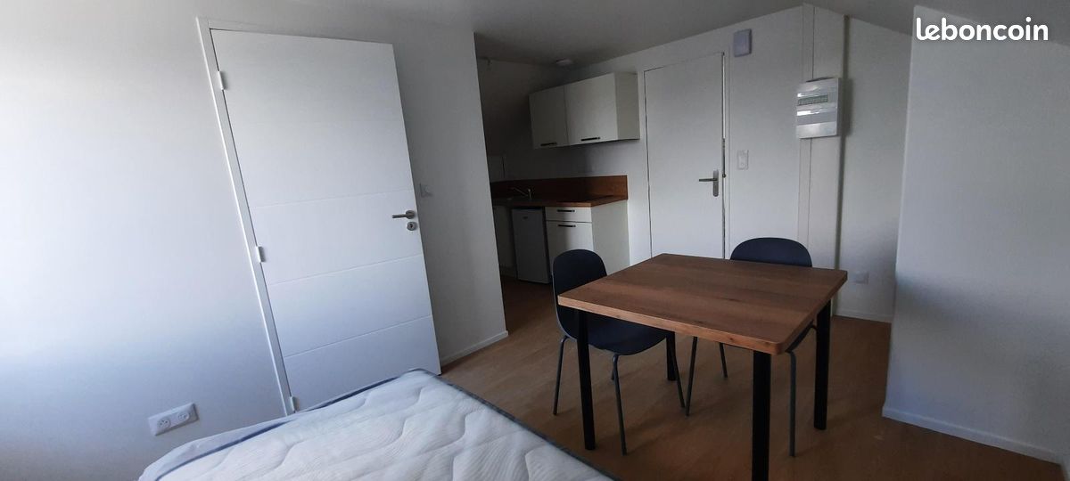 Appartement a louer laval - 1 pièce(s) - 15 m2 - Surfyn