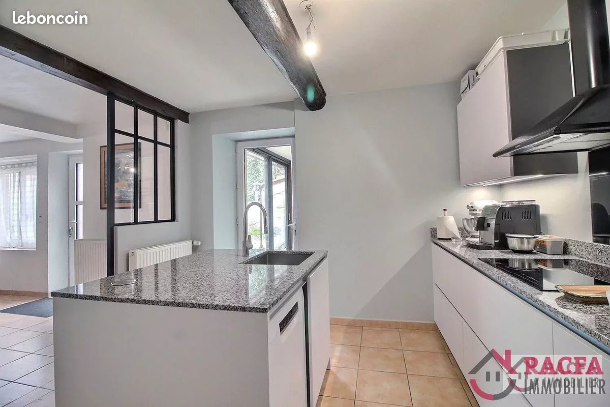Maison 6 pièces 126 m² · à Castres · 126 m² · 219 000 €