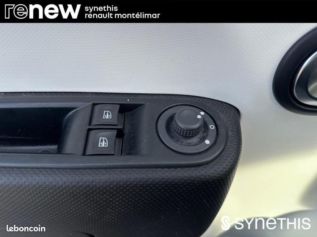 Renault Twingo E-TECH ELECTRIQUE III Equilibre (image 17)