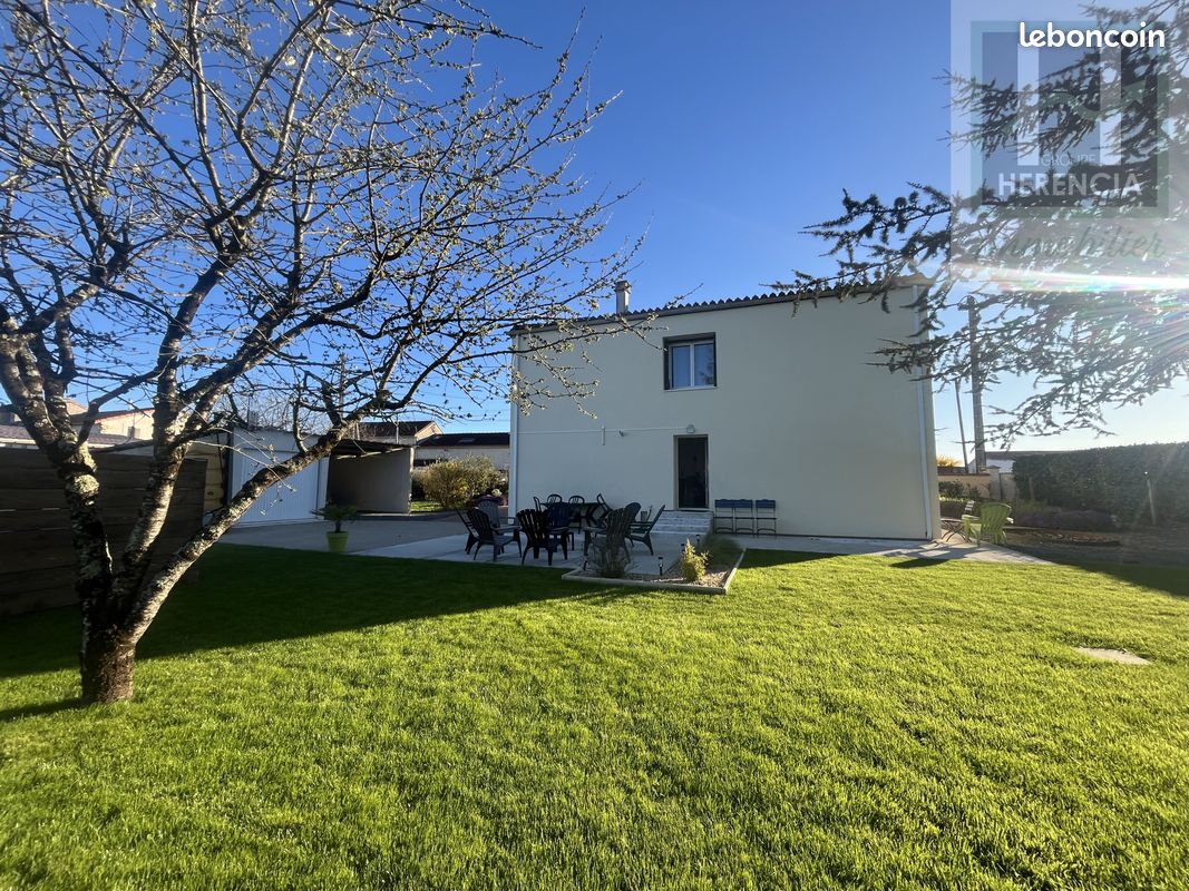 Maison 6 pièces 124 m² · à Mornac · 124 m² · 229 000 €