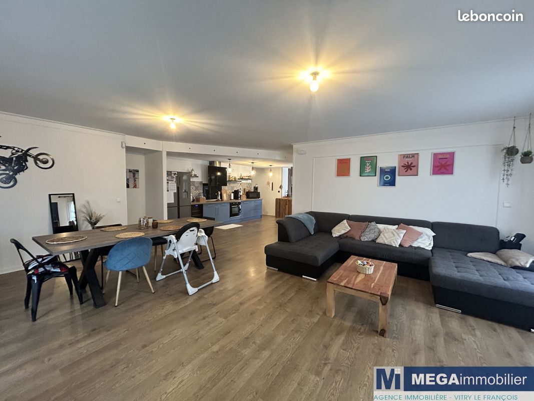Maison 6 pièces 152 m² · à Vitry-le-François · 152 m² · 214 000 €