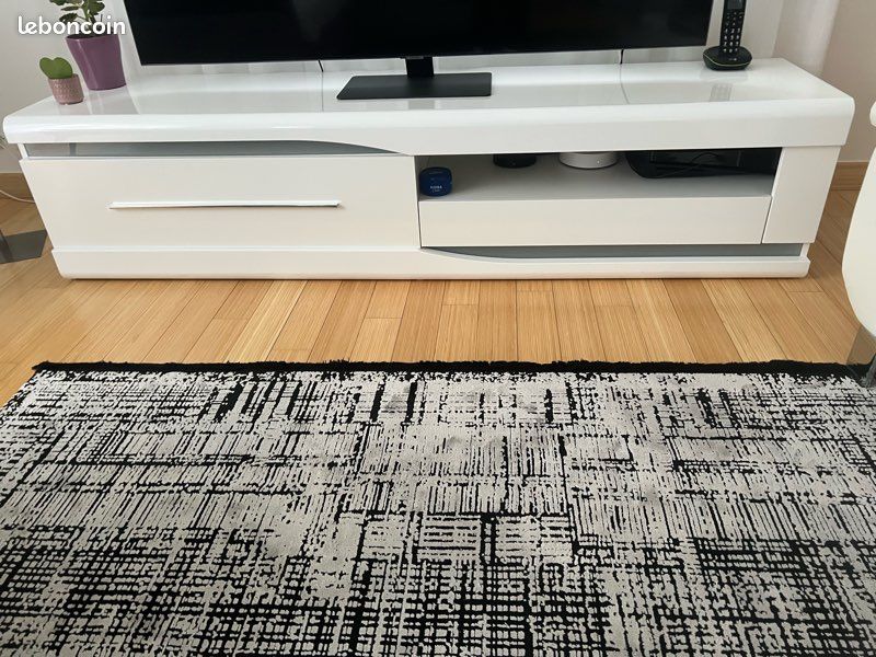 Meuble télé (image 1)