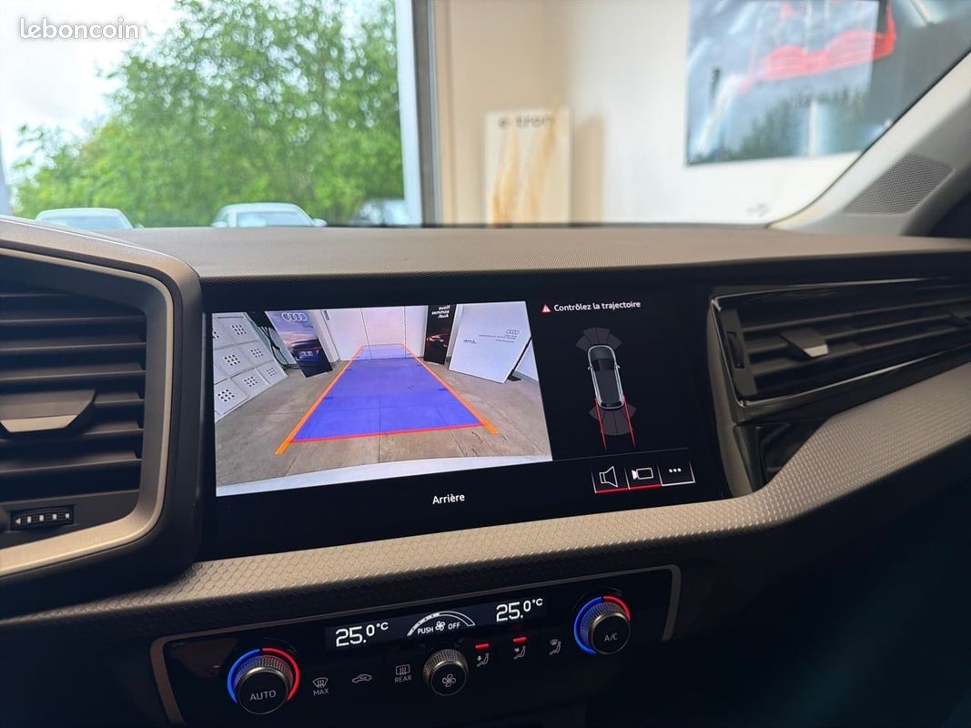 AUDI A1 Sportback 30 TFSI 116 ch S tronic 7 Design (image 14)