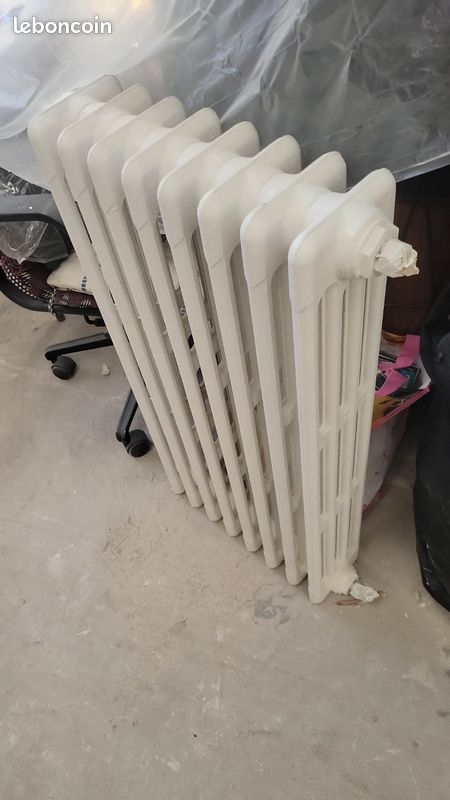 Radiateur en fonte (image 1)