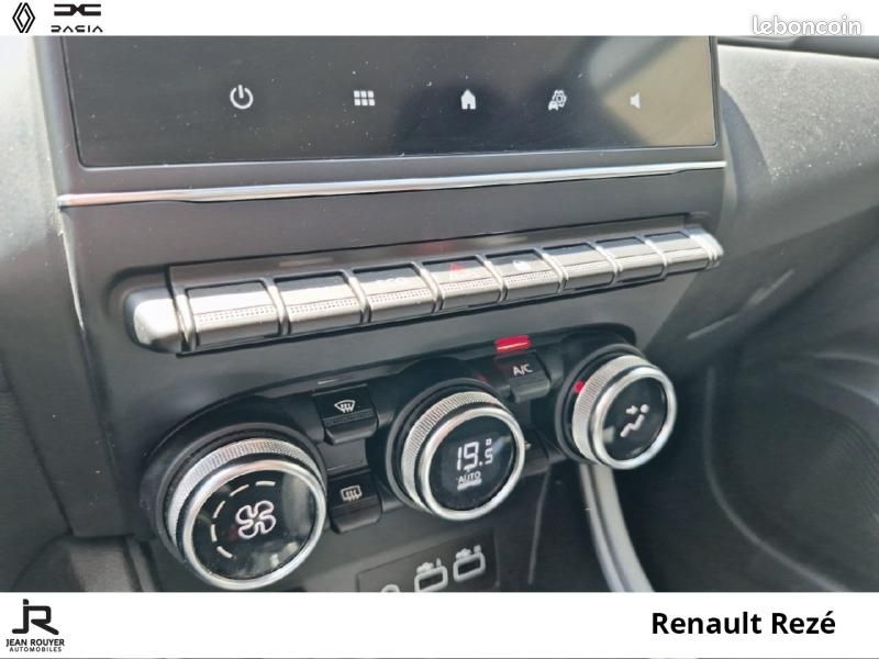 Renault Captur 1.6 E-Tech hybride 145ch Equilibre (image 17)