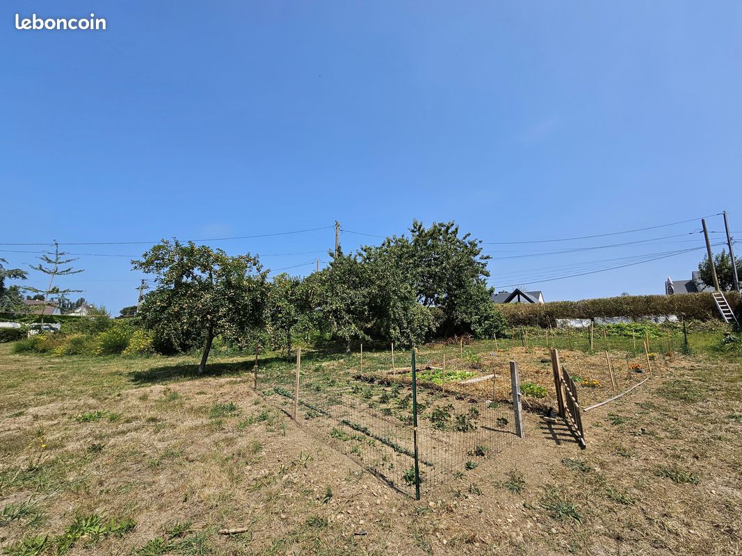 Terrain 780 m² · à Grandcamp-Maisy · 780 m² · 86 400 €