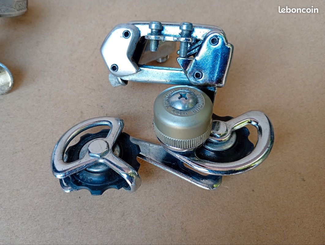 Dérailleur Arrière Suntour AR – Vintage Années 80 – Moyenne Cage – Fixation Par Boulon