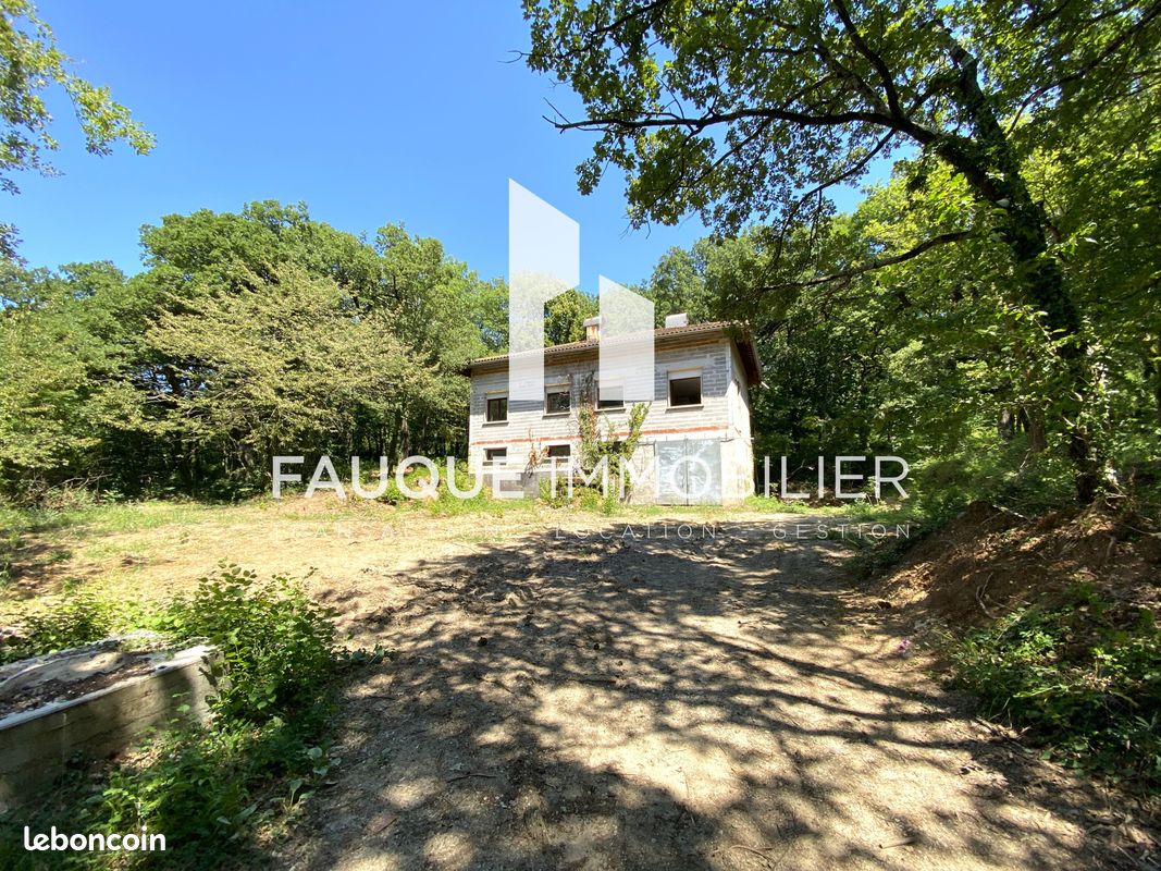 Maison 4 pièces 117 m² · à Ourches · 117 m² · 285 000 €